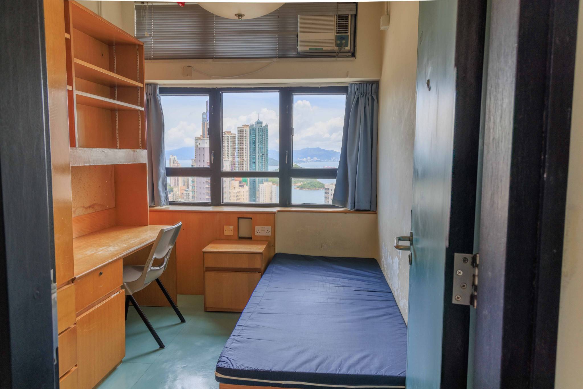 Starr_single room1